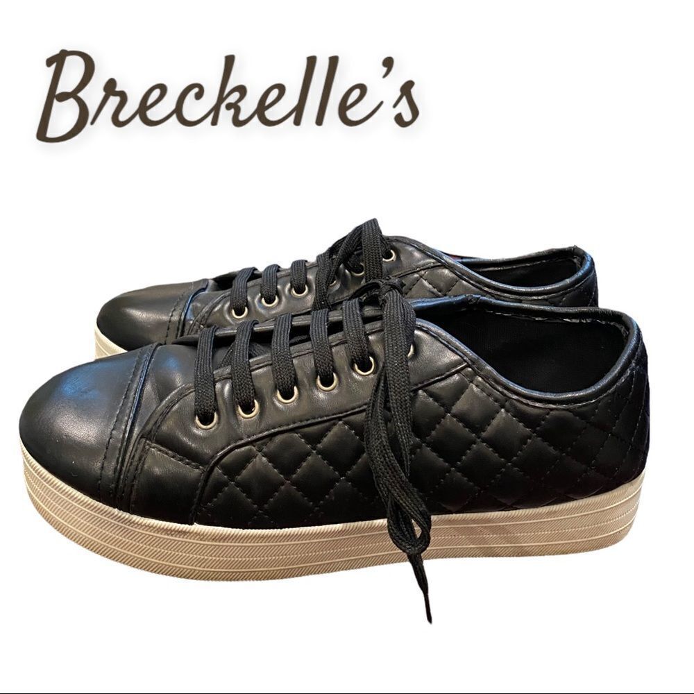 Breckelle's Black Quilted Platform Lace Up Women's Sneakers 9